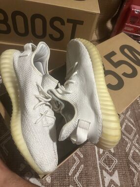 Adidas Yeezy Boost 350 V2 Cream White Sneakers